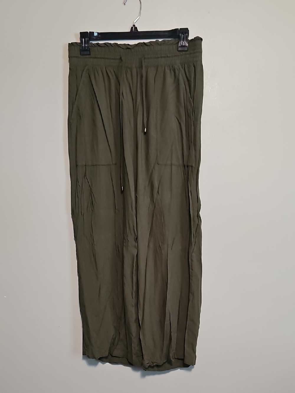 Abercrombie & Fitch Olive Drawstring Lightweight Pants